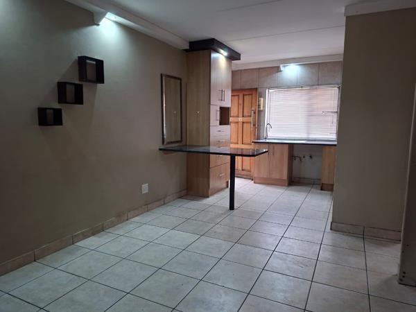 2 Bedroom Flat