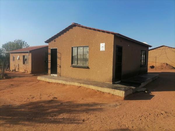 2 Bedroom House
