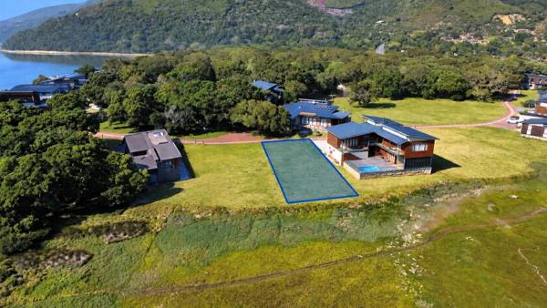 670 m² Land