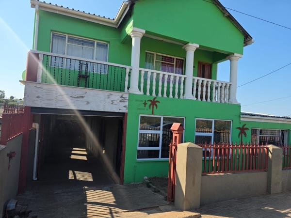 5 Bedroom House