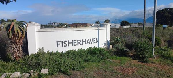 873 m² Land