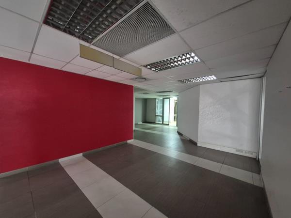 1 503 m² Commercial space