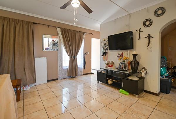2 Bedroom House