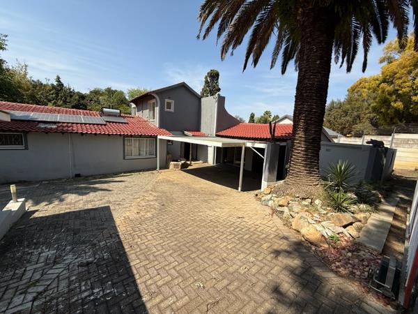 5 Bedroom House