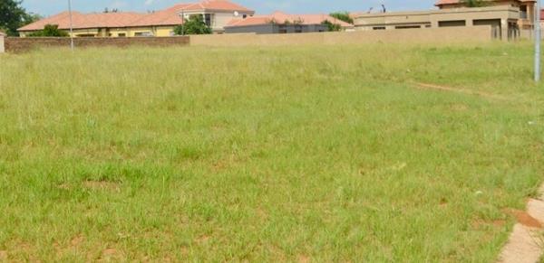 680 m² Land