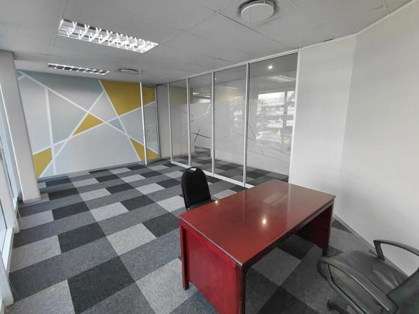 256 m² Commercial space