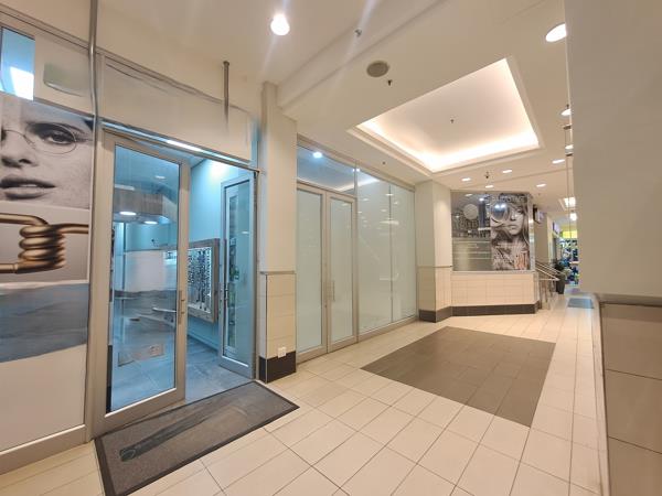 80 m² Commercial space