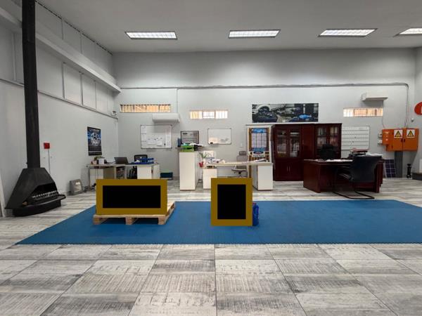 526 m² Commercial space