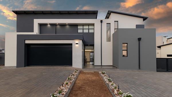 5 Bedroom House