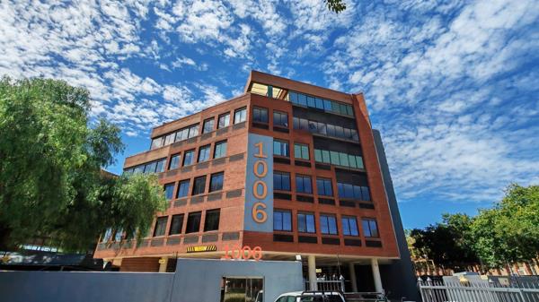 6 715 m² Office Space