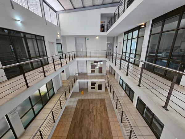350 m² Commercial space