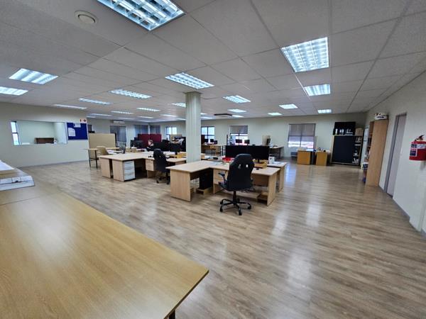 350 m² Commercial space