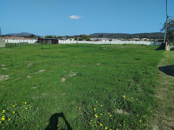 2 398 m² Land