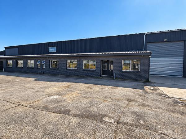 1 600 m² Industrial space