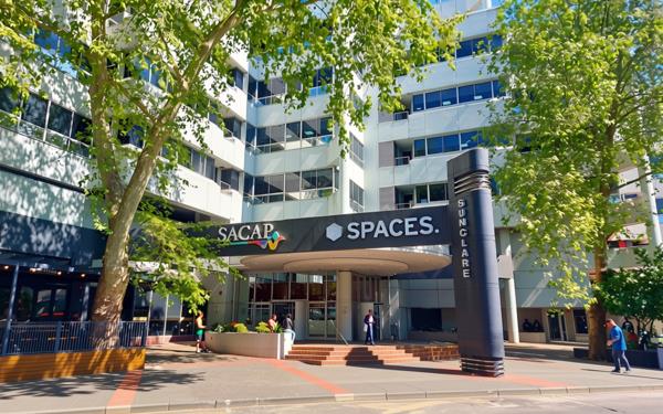 450 m² Office Space
