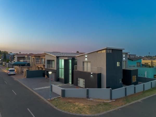 4 Bedroom House