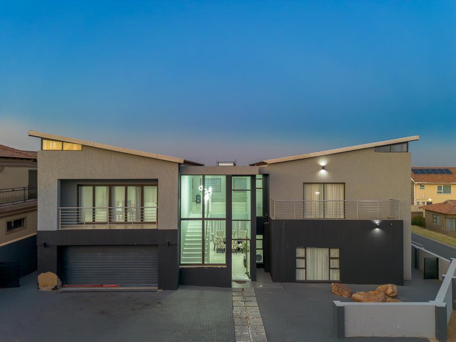 4 Bedroom House