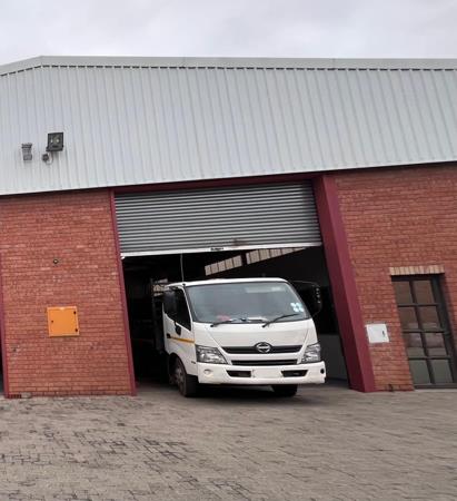 400 m² Commercial space