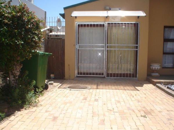 1 Bedroom House
