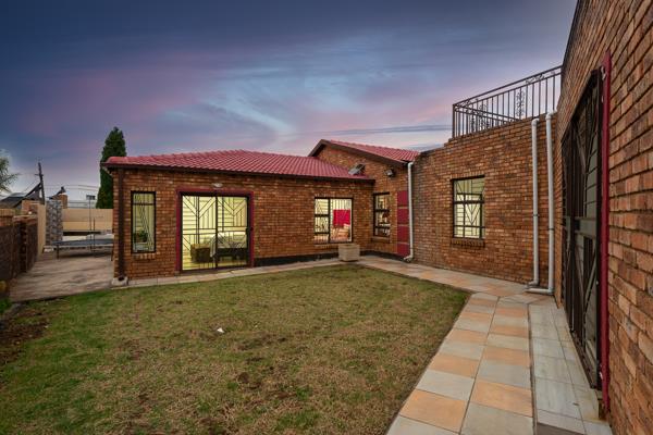 5 Bedroom House