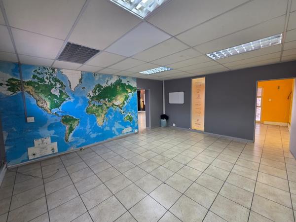 97 m² Commercial space