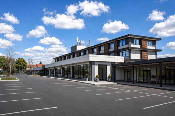 853 m² Commercial space