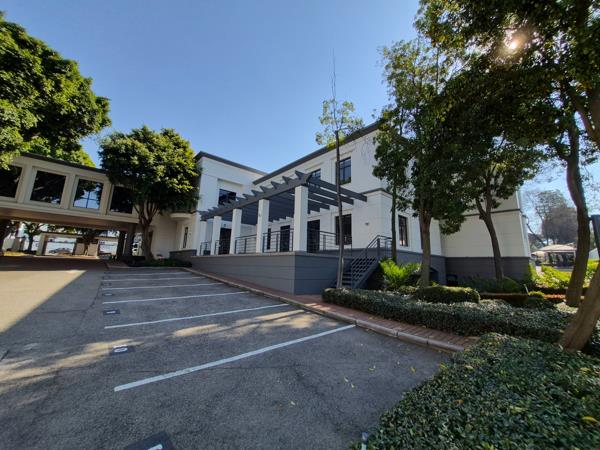 329 m² Commercial space