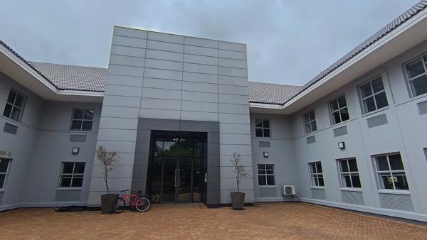 281 m² Office Space