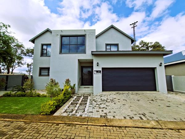 5 Bedroom House