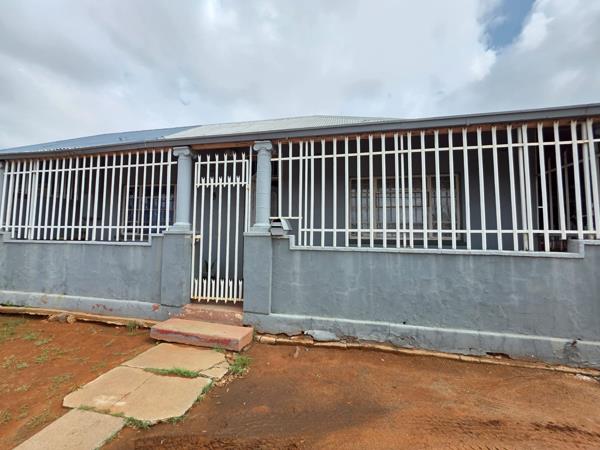 2 Bedroom House