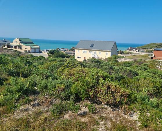 672 m² Land