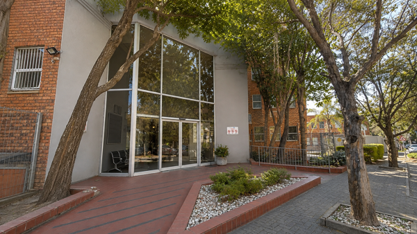 169 m² Commercial space