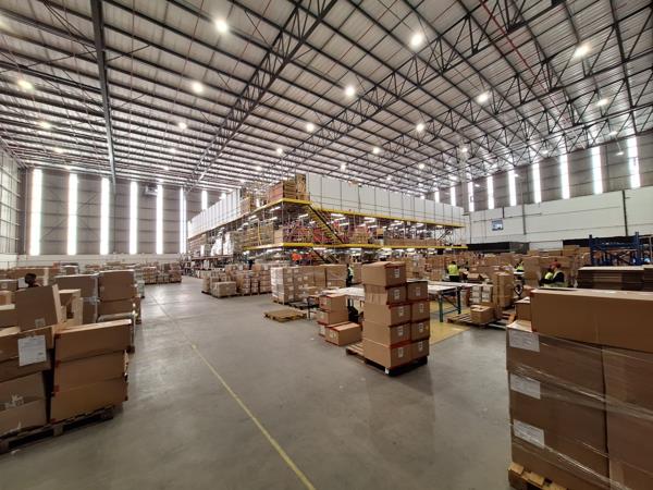 8 176 m² Industrial space