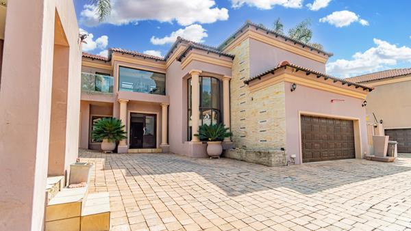 5 Bedroom House