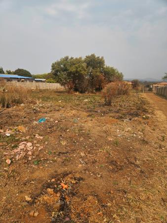 990 m² Land