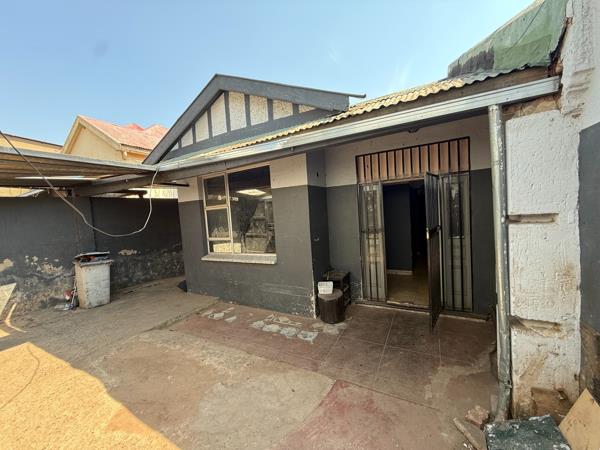 8 Bedroom House