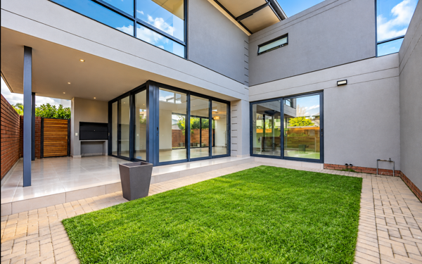 4 Bedroom Townhouse