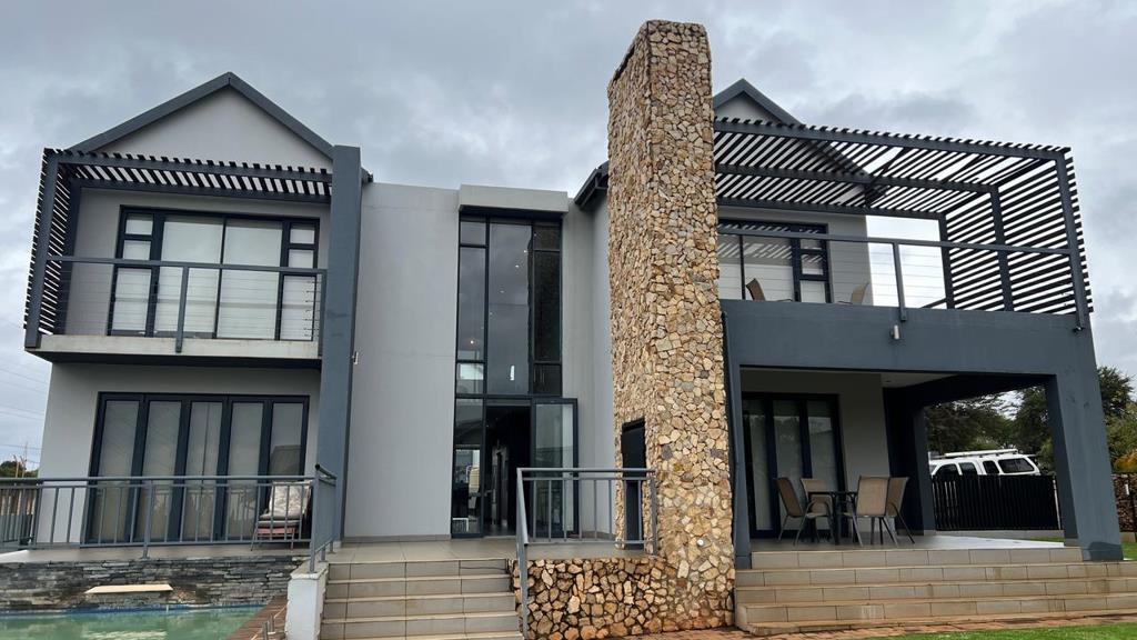 5 Bedroom House