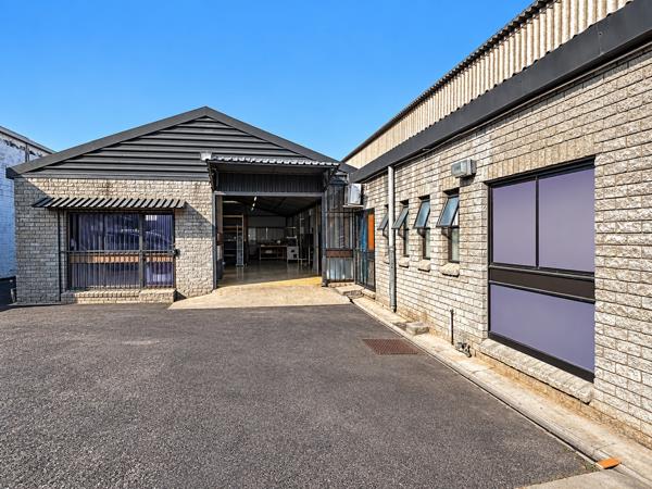 885 m² Industrial space