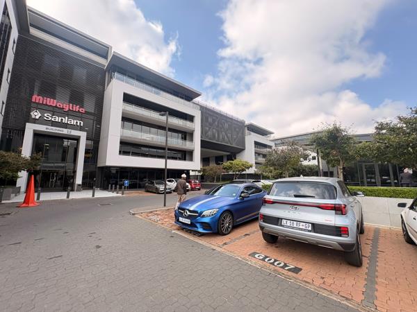 589 m² Commercial space