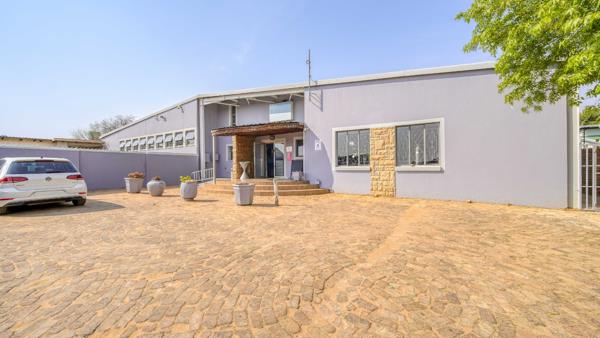 1 000 m² Commercial space