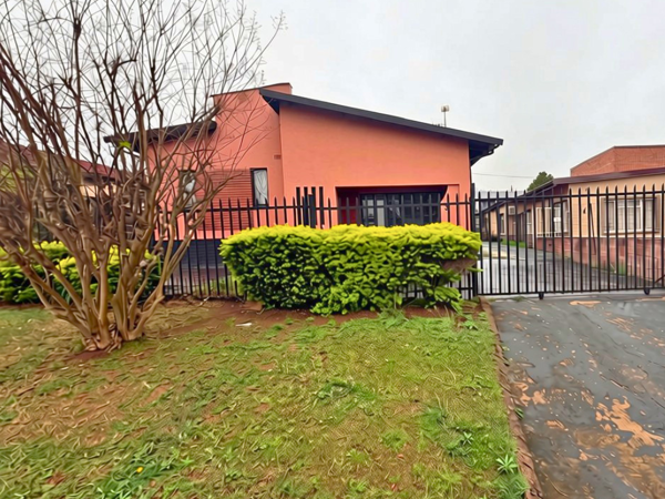 5 Bedroom House