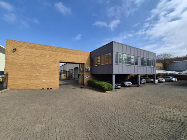 2 300 m² Industrial space