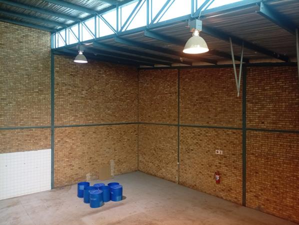 240 m² Industrial space