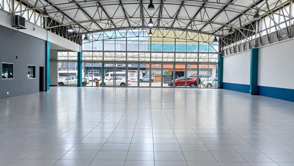 925 m² Commercial space