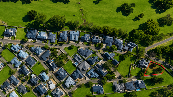 528 m² Land