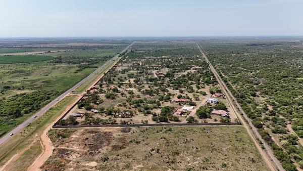 605 m² Land
