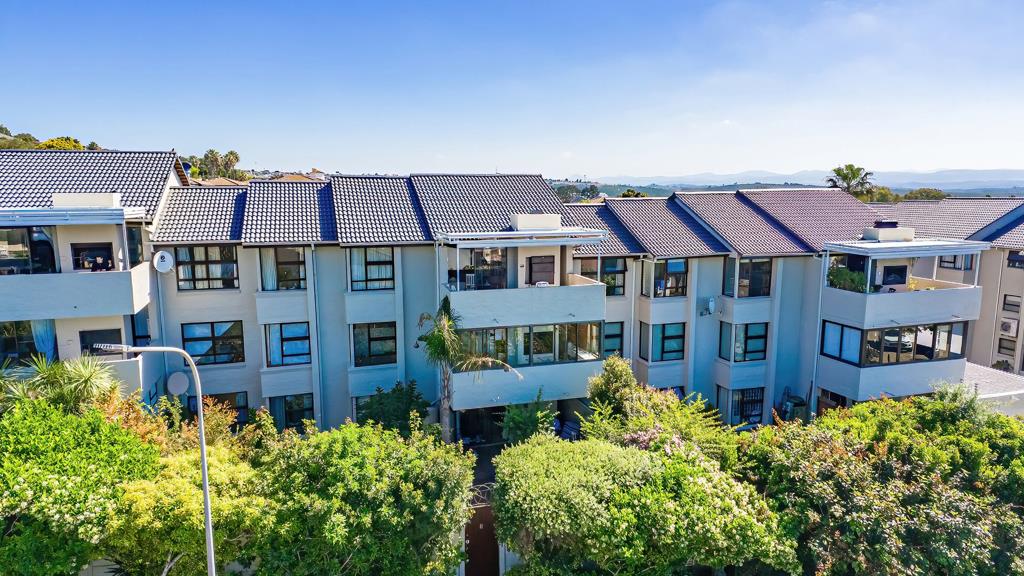 4 Bedroom Apartment