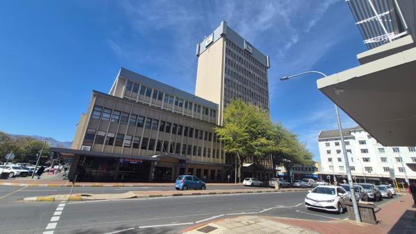 220 m² Commercial space