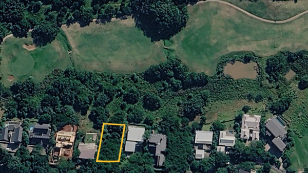 1 250 m² Land